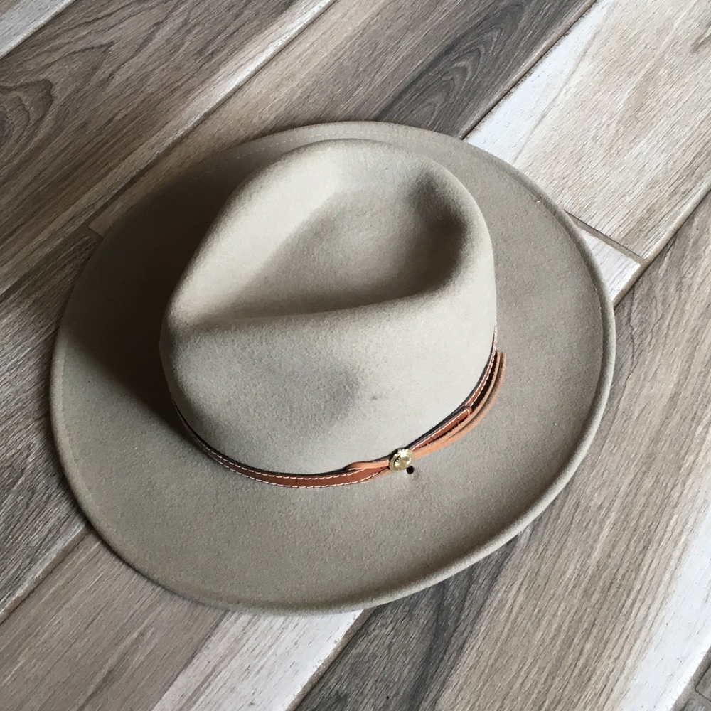 Fashionable Felt Hat